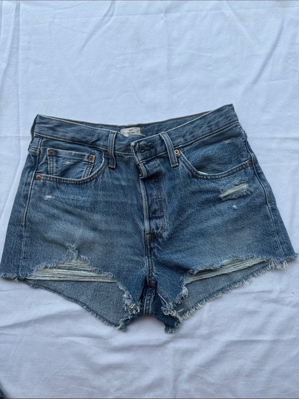 Levi 501 original shorts Vintage-Inspired Distressed Denim Shorts - Blue